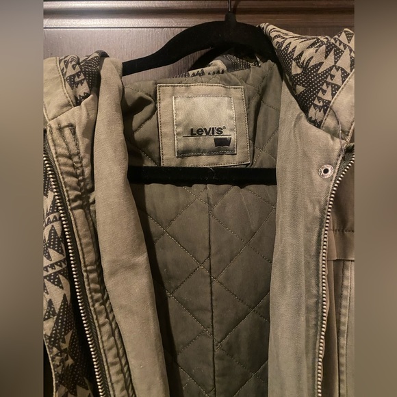 Levi’s military, parachute jacket with elbow pad detailing in olive green - Picture 7 of 7